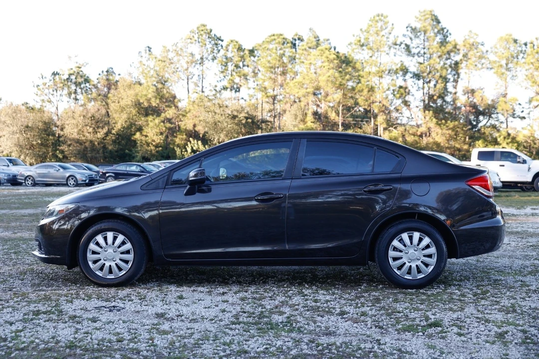 2013 Honda Civic 9th Gen - Image 3 of 12