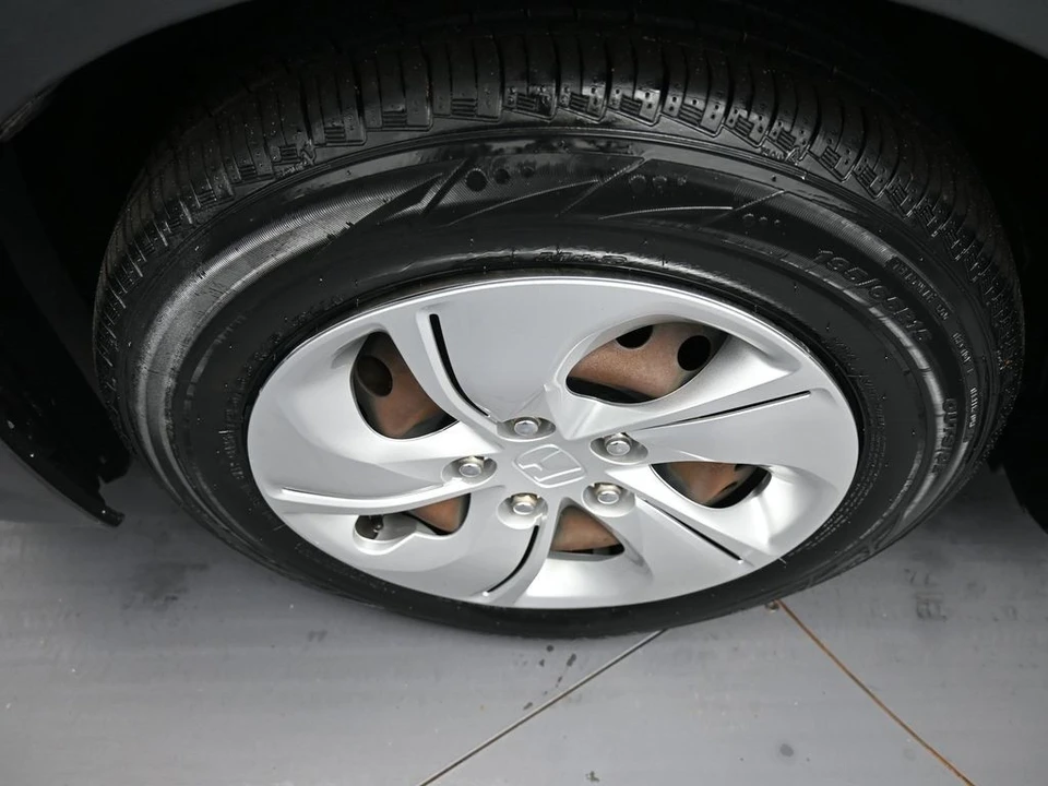 2013 Honda Civic 9th Gen - Image 14 of 21