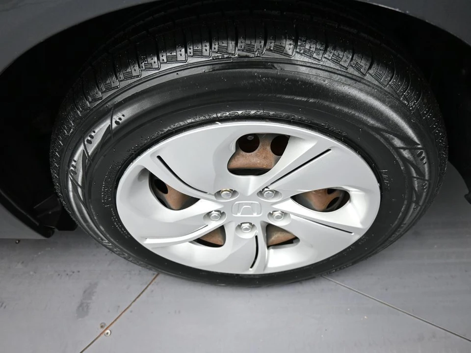 2013 Honda Civic 9th Gen - Image 15 of 21