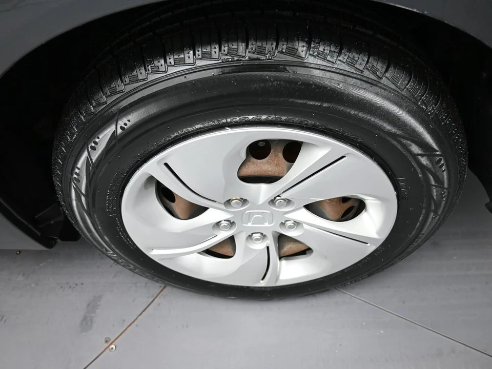 2013 Honda Civic 9th Gen - Image 15 of 21