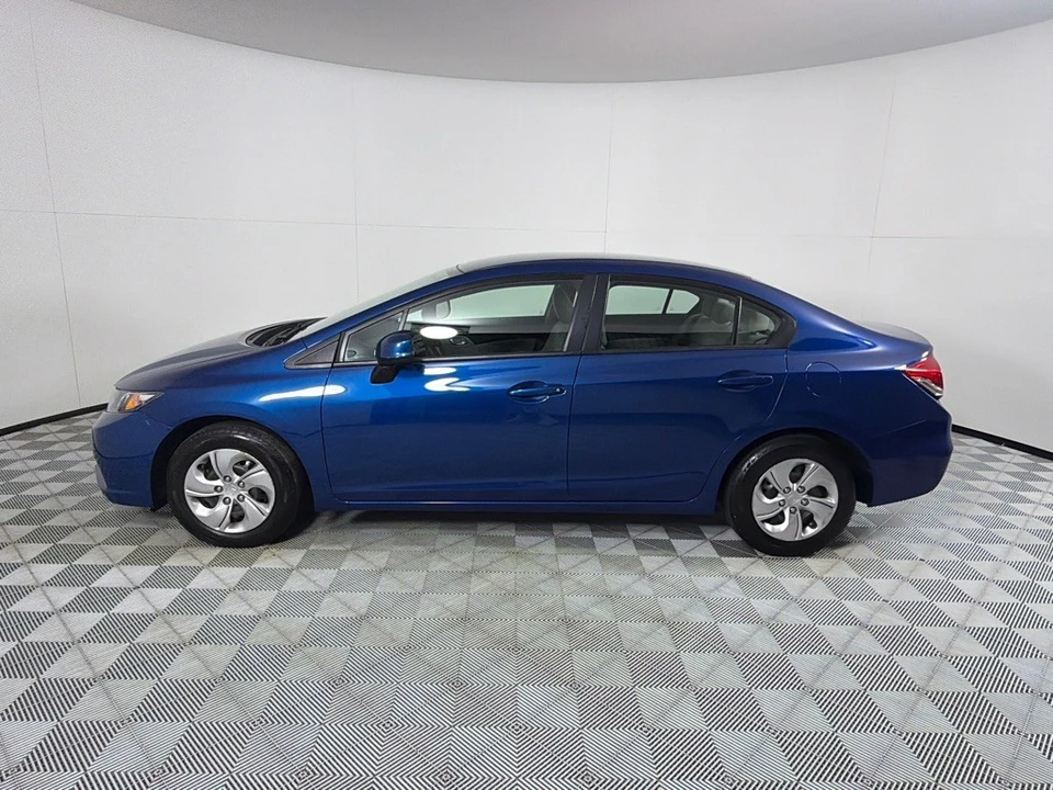2013 Honda Civic 9th Gen - Image 6 of 23