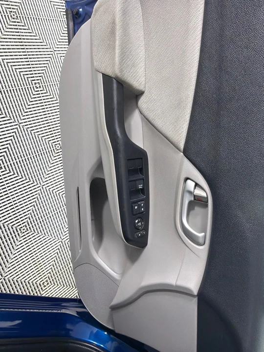 2013 Honda Civic 9th Gen - Image 8 of 23