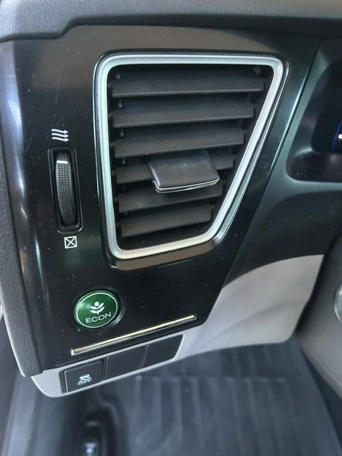 2013 Honda Civic 9th Gen - Image 21 of 23