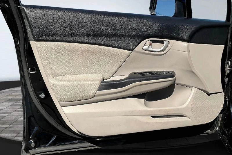 2013 Honda Civic 9th Gen - Image 9 of 12