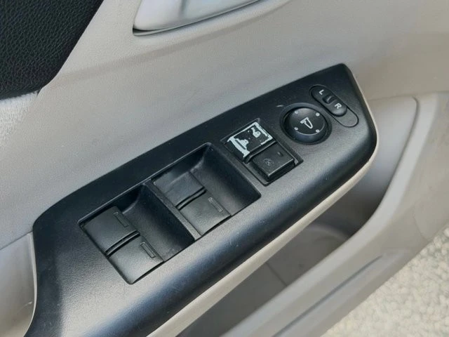 2013 Honda Civic 9th Gen - Image 16 of 30