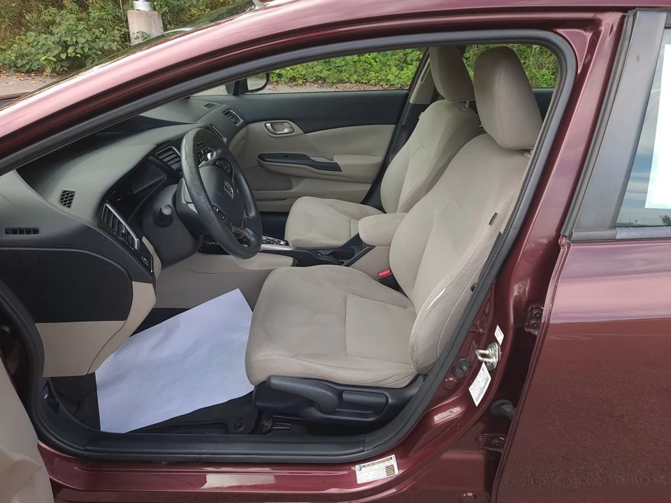2013 Honda Civic 9th Gen - Image 9 of 12