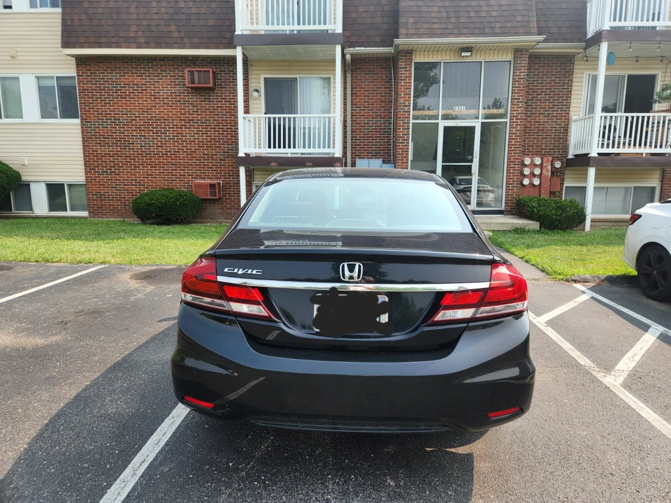 2013 Honda Civic 9th Gen - Image 3 of 5