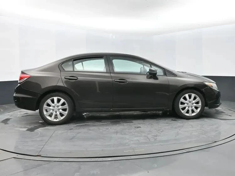 2013 Honda Civic 9th Gen - Image 4 of 12