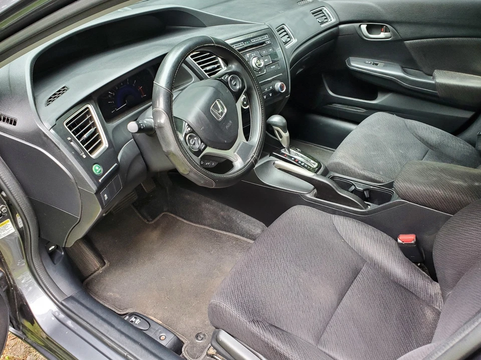 2013 Honda Civic 9th Gen - Image 18 of 31