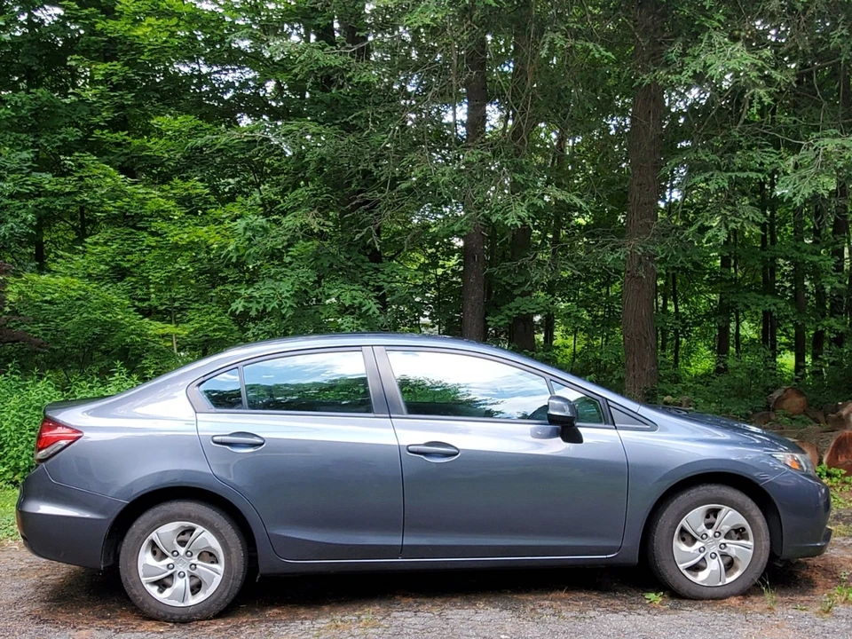 2013 Honda Civic 9th Gen - Image 2 of 31