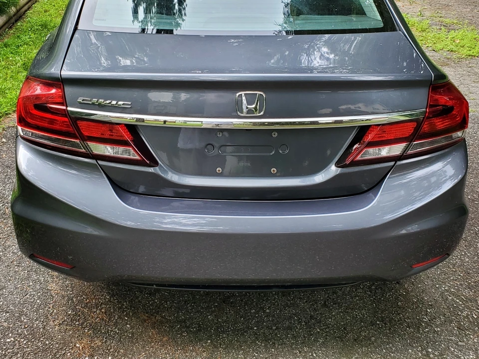 2013 Honda Civic 9th Gen - Image 17 of 31