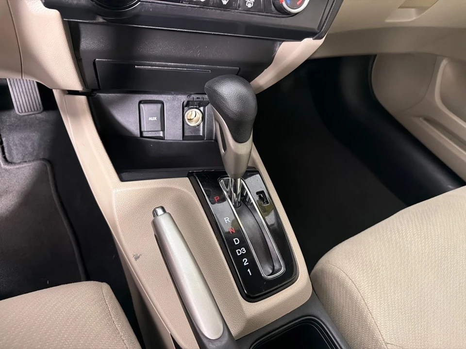 2013 Honda Civic 9th Gen - Image 16 of 24