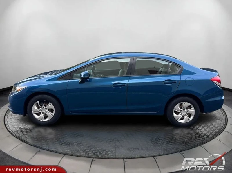 2013 Honda Civic 9th Gen - Image 2 of 12