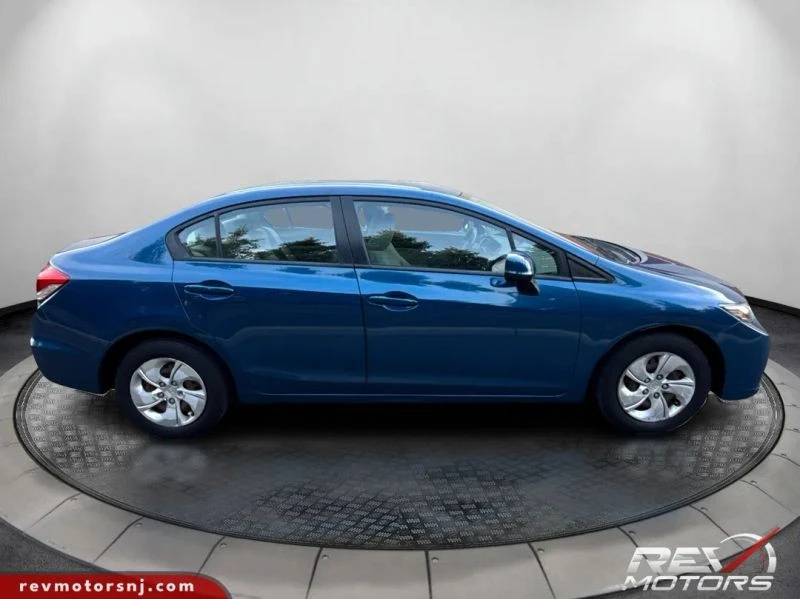 2013 Honda Civic 9th Gen - Image 6 of 12