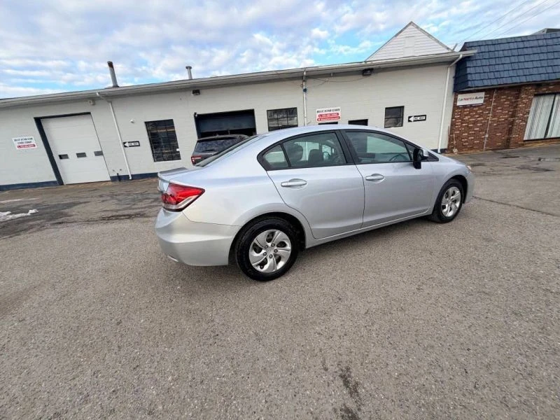 2013 Honda Civic 9th Gen - Image 9 of 12