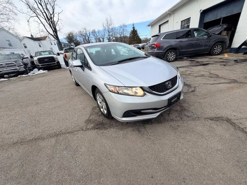 2013 Honda Civic 9th Gen - Image 5 of 12