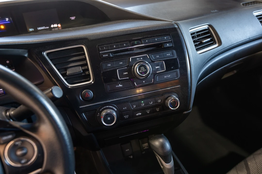 2013 Honda Civic 9th Gen - Image 25 of 31