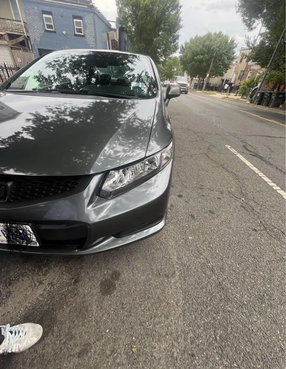 2013 Honda Civic 9th Gen - Image 2 of 5