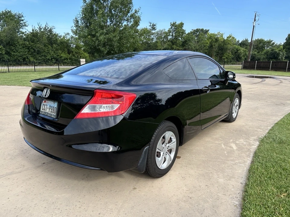 2013 Honda Civic 9th Gen - Image 10 of 21