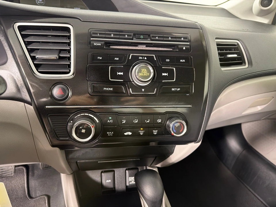 2013 Honda Civic 9th Gen - Image 17 of 21