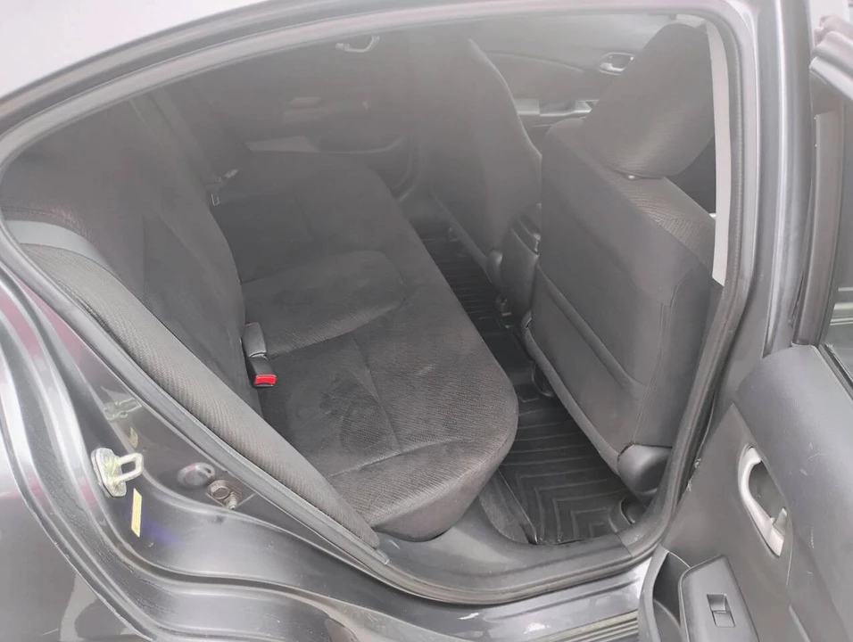 2013 Honda Civic 9th Gen - Image 19 of 26