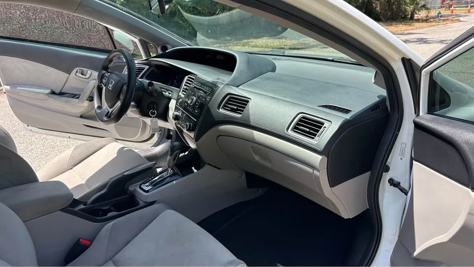 2013 Honda Civic 9th Gen - Image 14 of 20