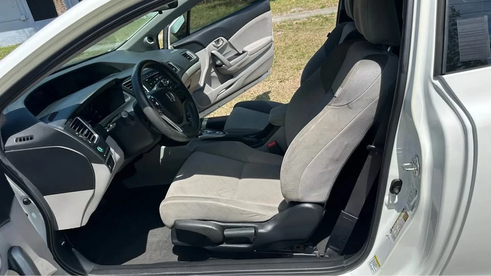 2013 Honda Civic 9th Gen - Image 10 of 20