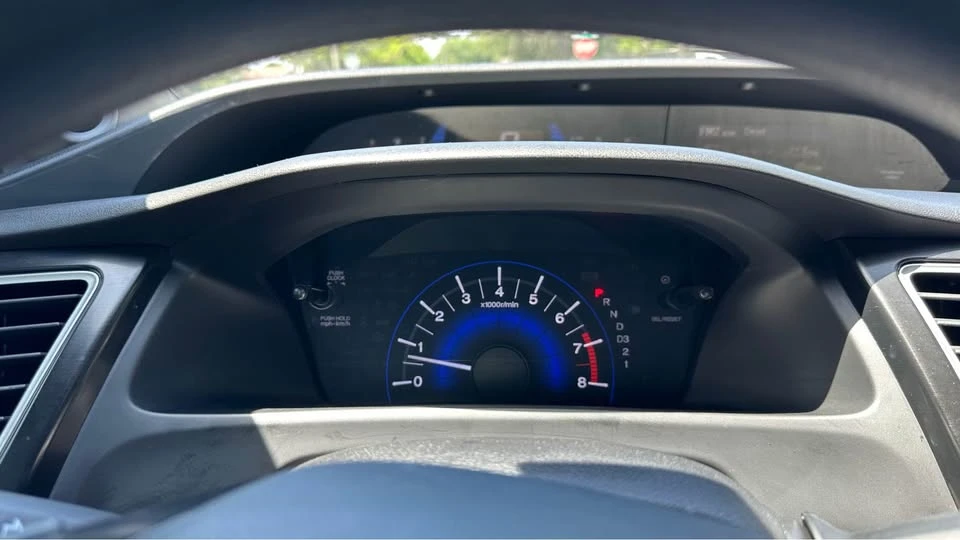 2013 Honda Civic 9th Gen - Image 18 of 20