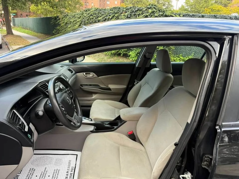 2013 Honda Civic 9th Gen - Image 2 of 7