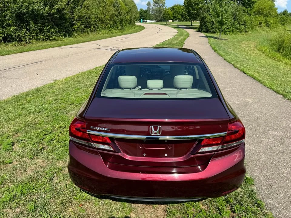 2013 Honda Civic 9th Gen - Image 5 of 19