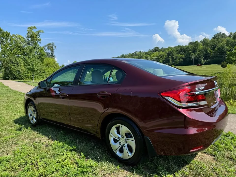 2013 Honda Civic 9th Gen - Image 3 of 19