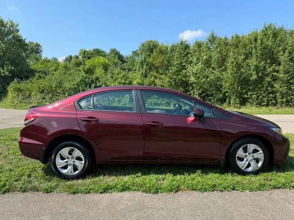 2013 Honda Civic 9th Gen - Image 8 of 19
