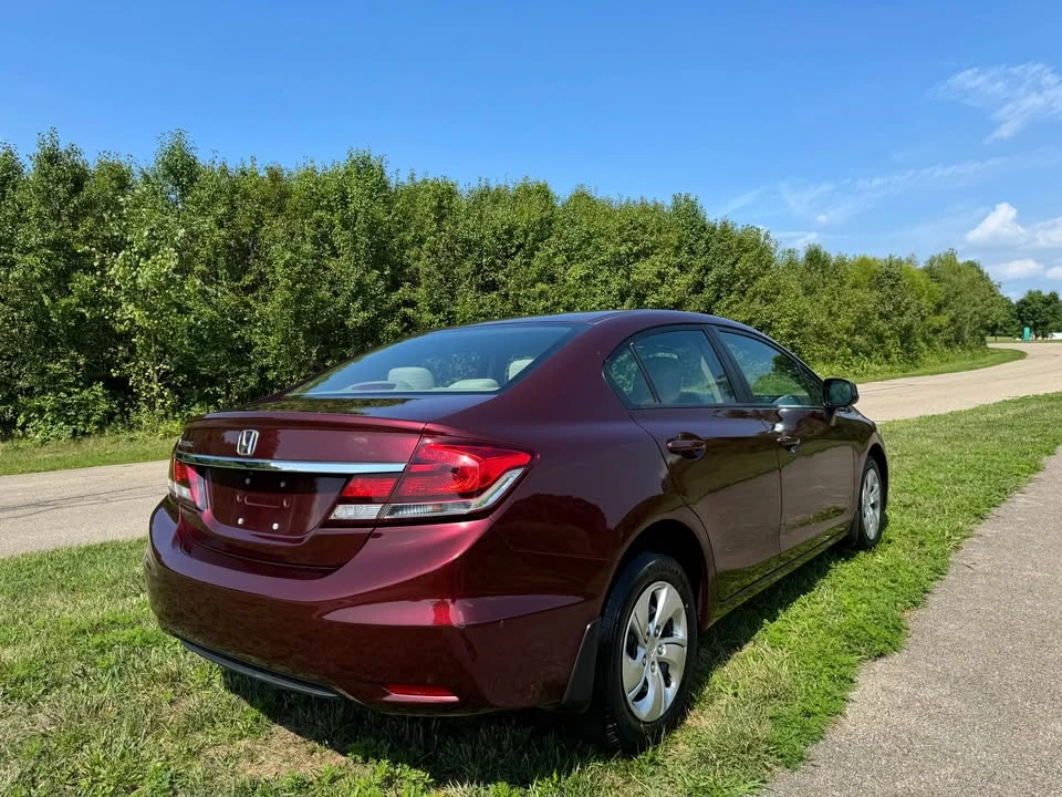 2013 Honda Civic 9th Gen - Image 6 of 19