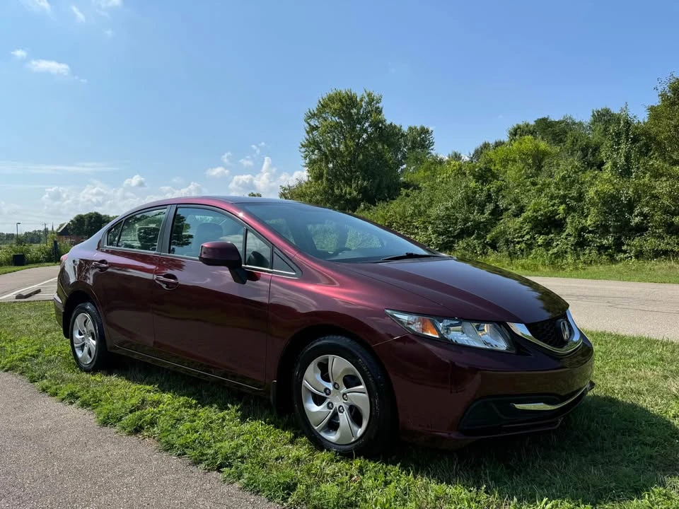 2013 Honda Civic 9th Gen - Image 9 of 19