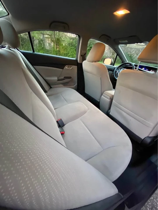 2013 Honda Civic 9th Gen - Image 8 of 17