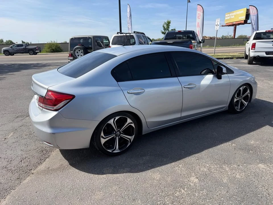 2013 Honda Civic 9th Gen - Image 3 of 10
