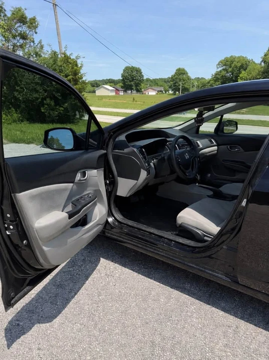2013 Honda Civic 9th Gen - Image 6 of 8