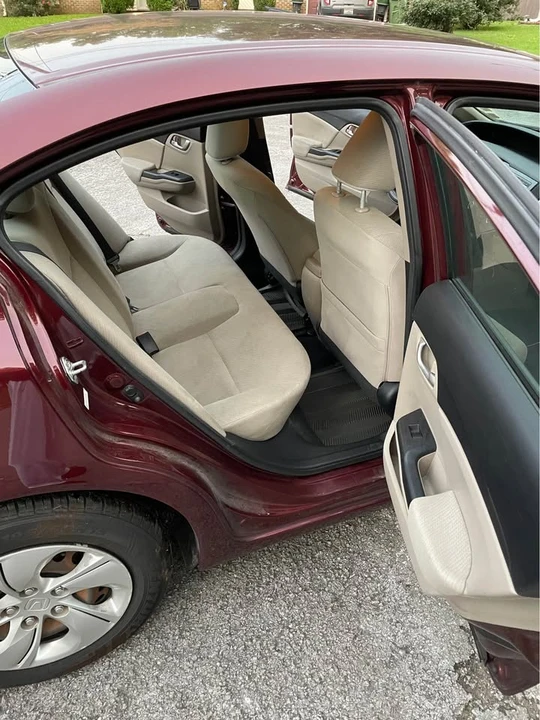 2013 Honda Civic 9th Gen - Image 4 of 10
