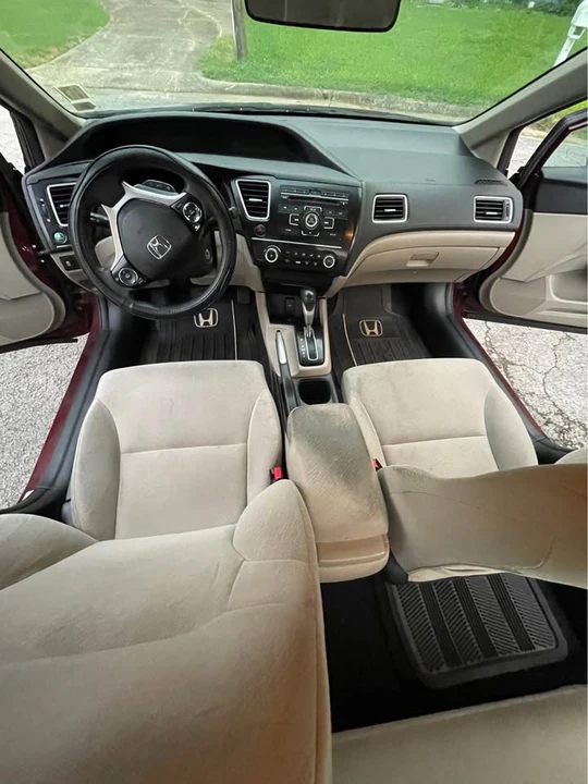 2013 Honda Civic 9th Gen - Image 5 of 10