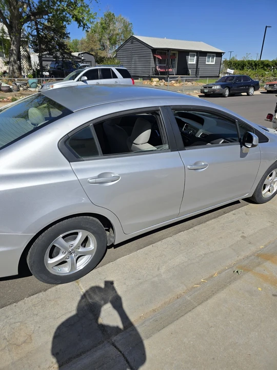 2013 Honda Civic 9th Gen - Image 3 of 12