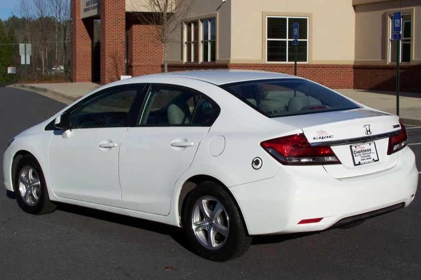2013 Honda Civic 9th Gen - Image 5 of 31