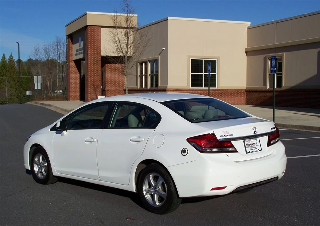 2013 Honda Civic 9th Gen - Image 4 of 31
