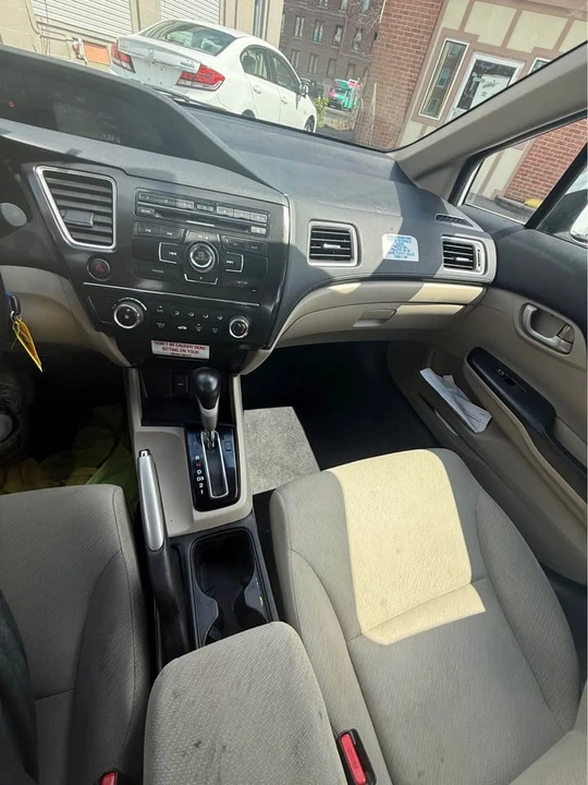 2013 Honda Civic 9th Gen - Image 9 of 11