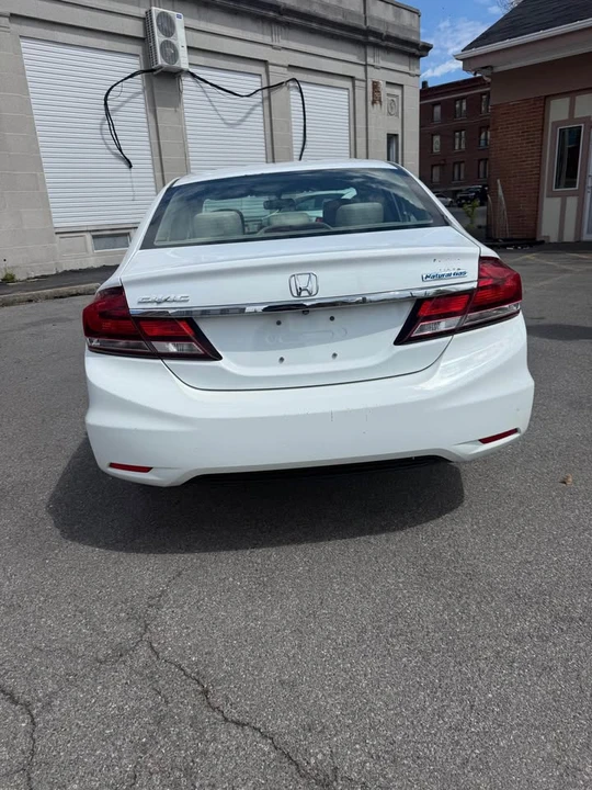 2013 Honda Civic 9th Gen - Image 5 of 11