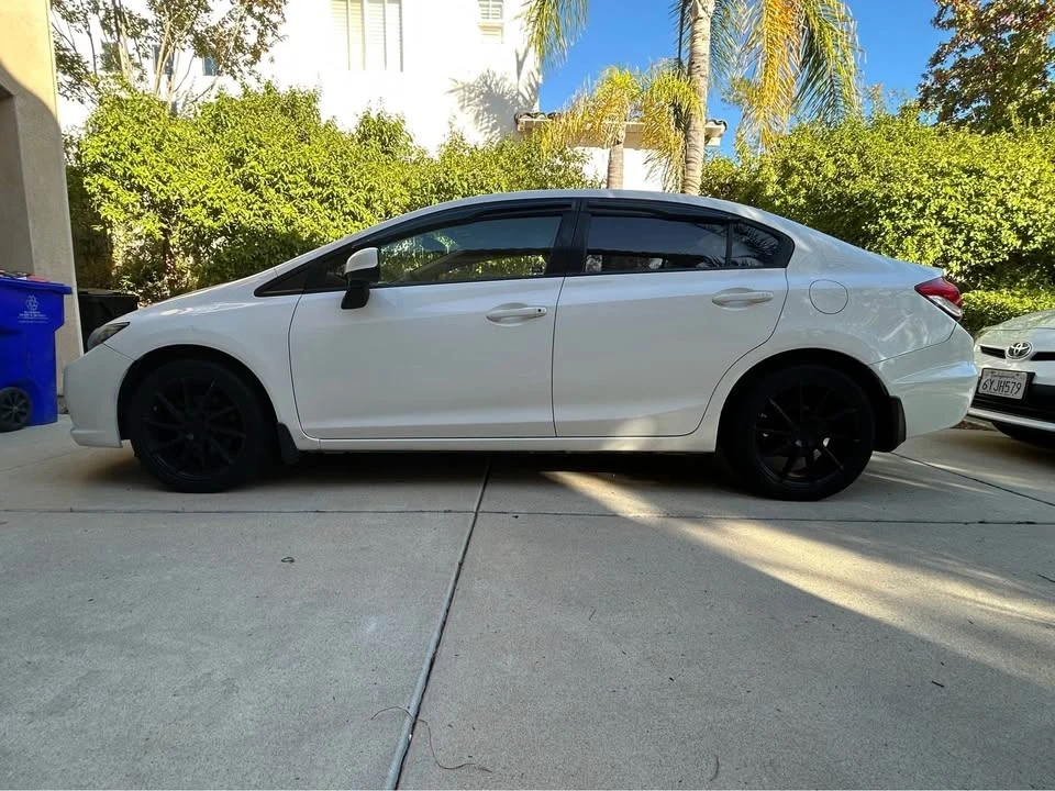2013 Honda Civic 9th Gen - Image 8 of 10