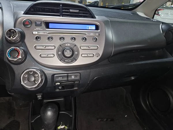 2013 Honda Fit - Image 20 of 21