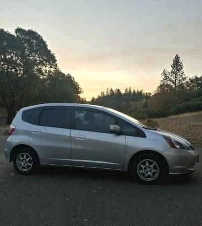 2013 Honda Fit - Image 3 of 6