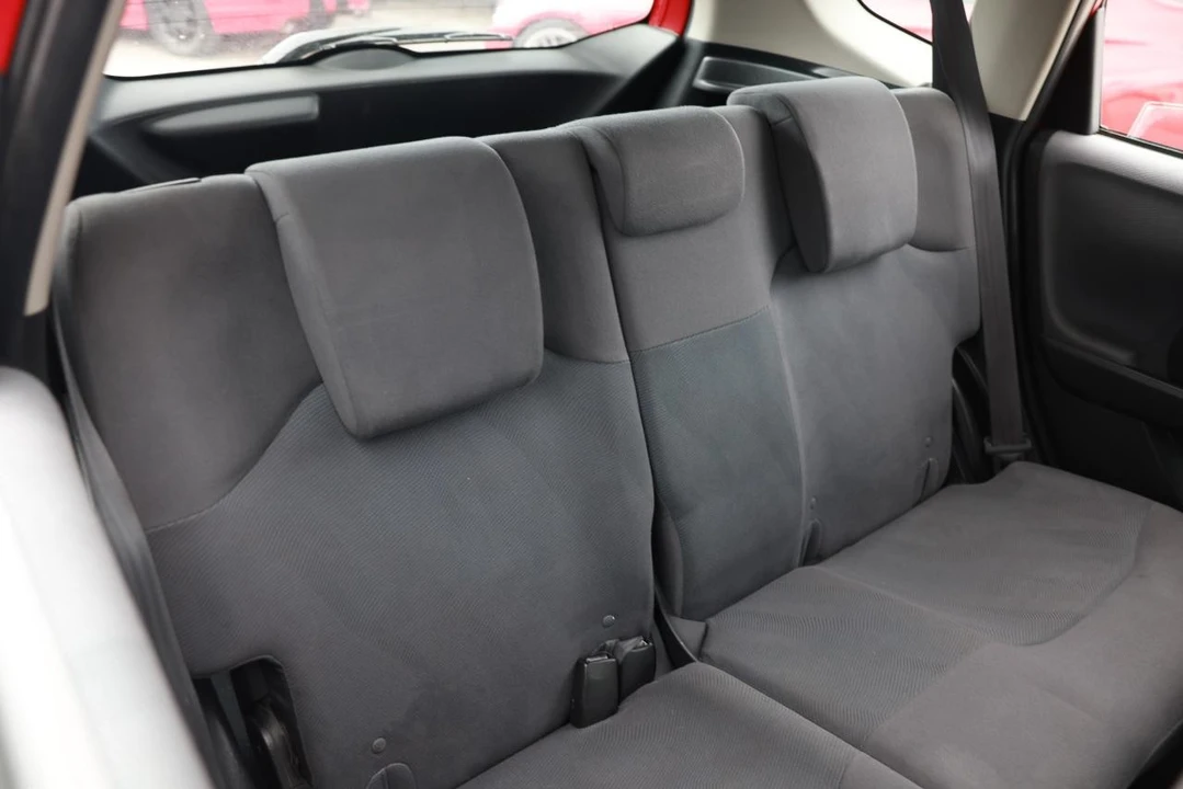 2013 Honda Fit - Image 14 of 21