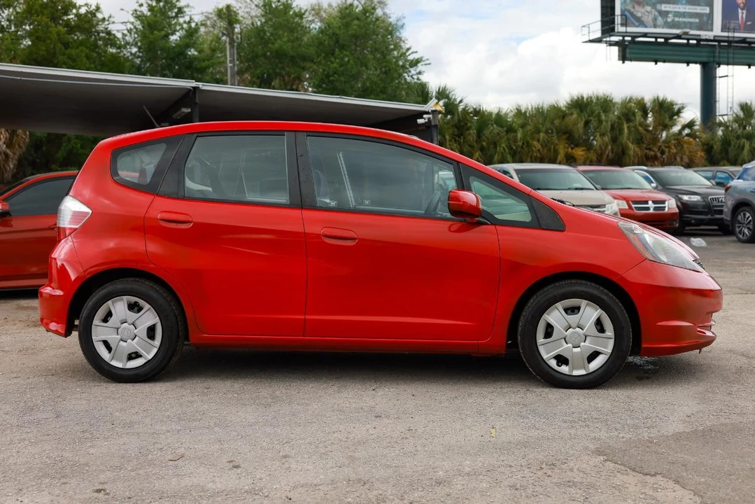 2013 Honda Fit - Image 13 of 21