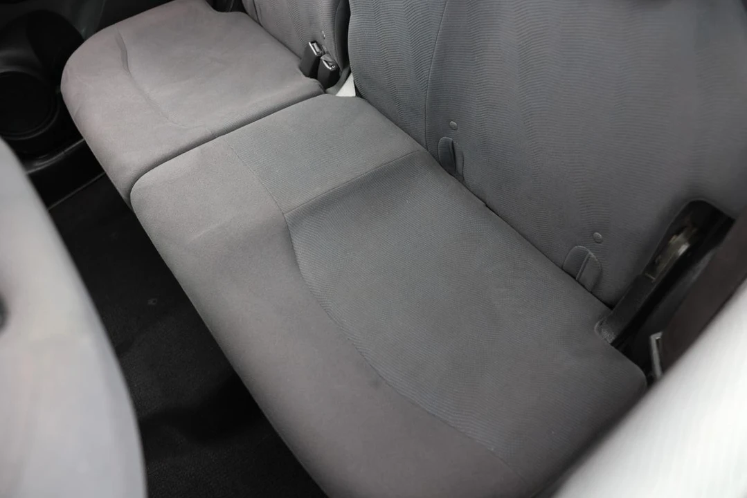 2013 Honda Fit - Image 10 of 21